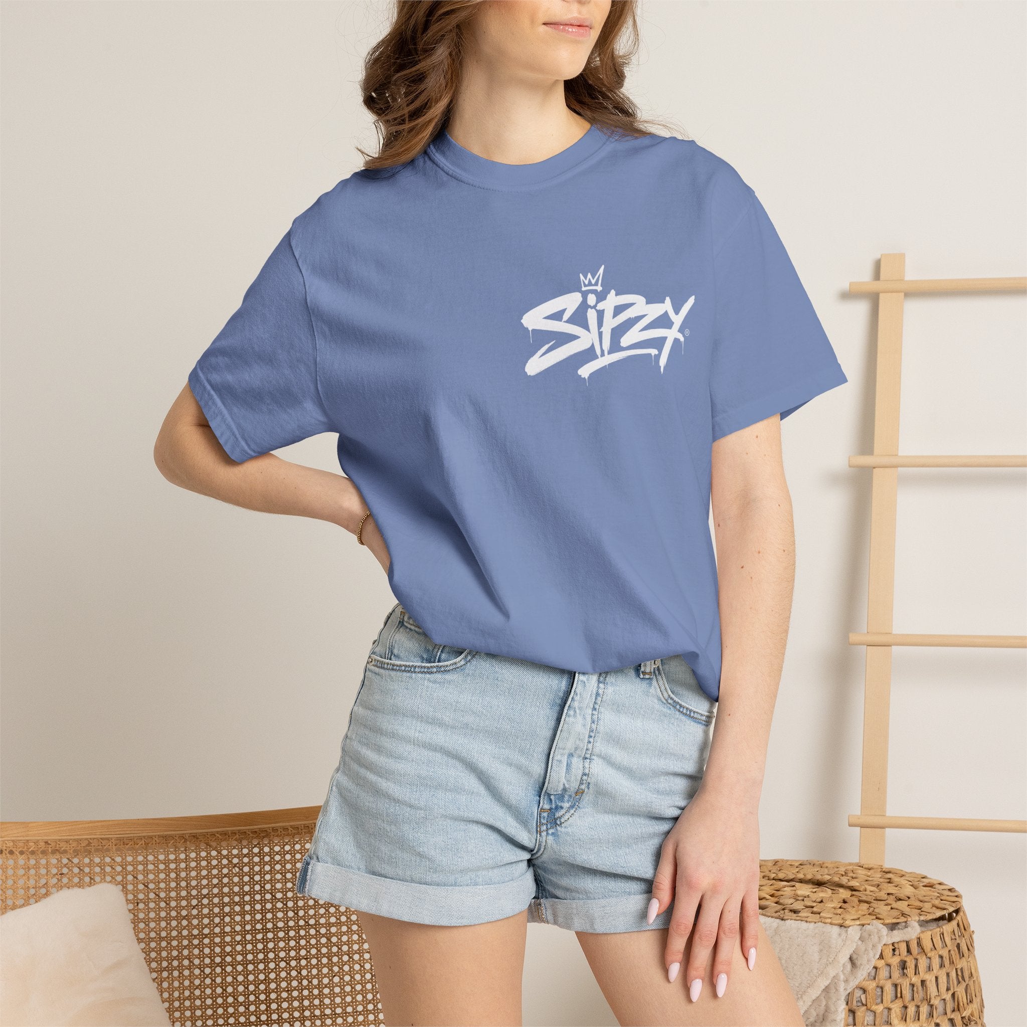 Minimal 'Sipzy' Script Tee — White Garment-Dyed T-Shirt