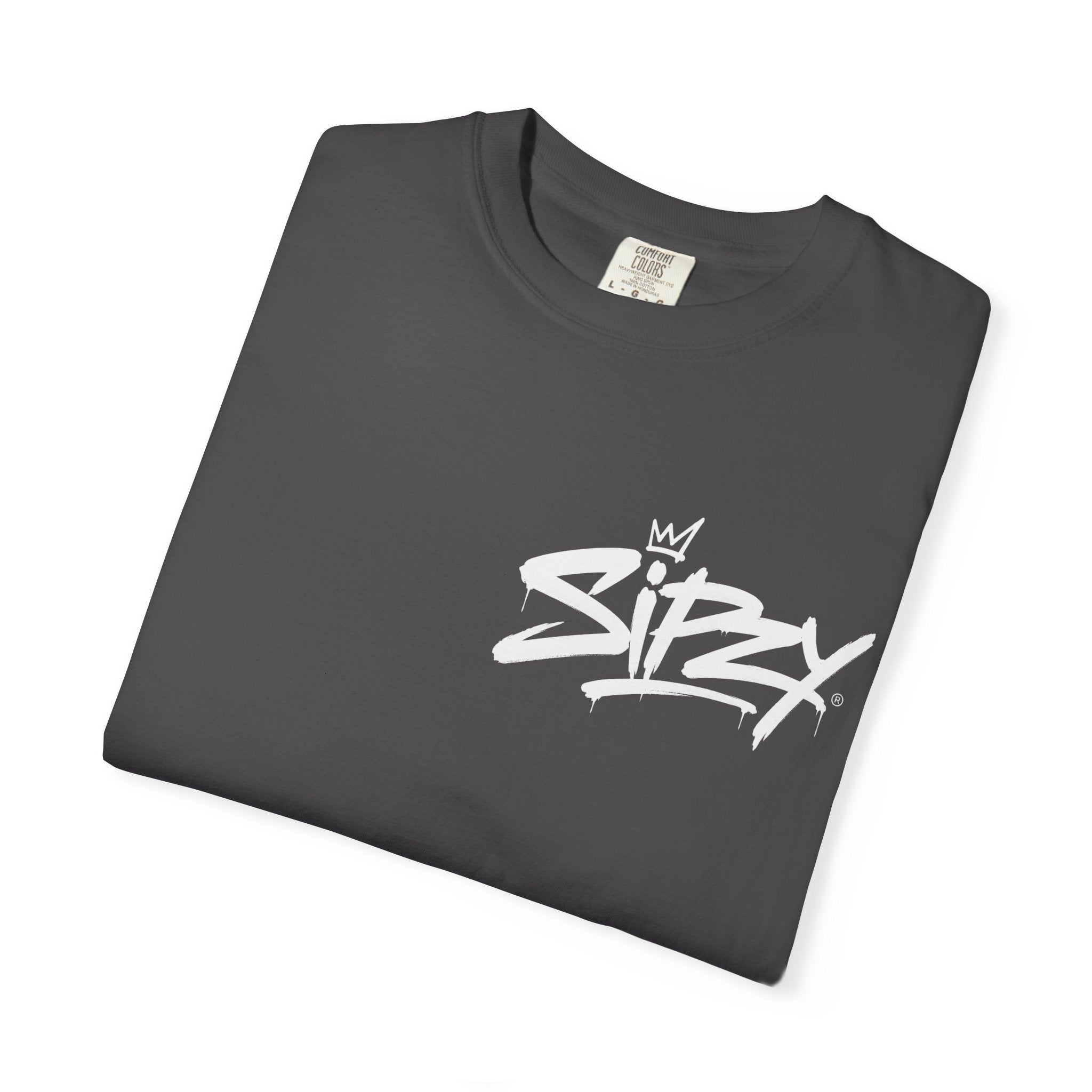 Minimal 'Sipzy' Script Tee — White Garment-Dyed T-Shirt
