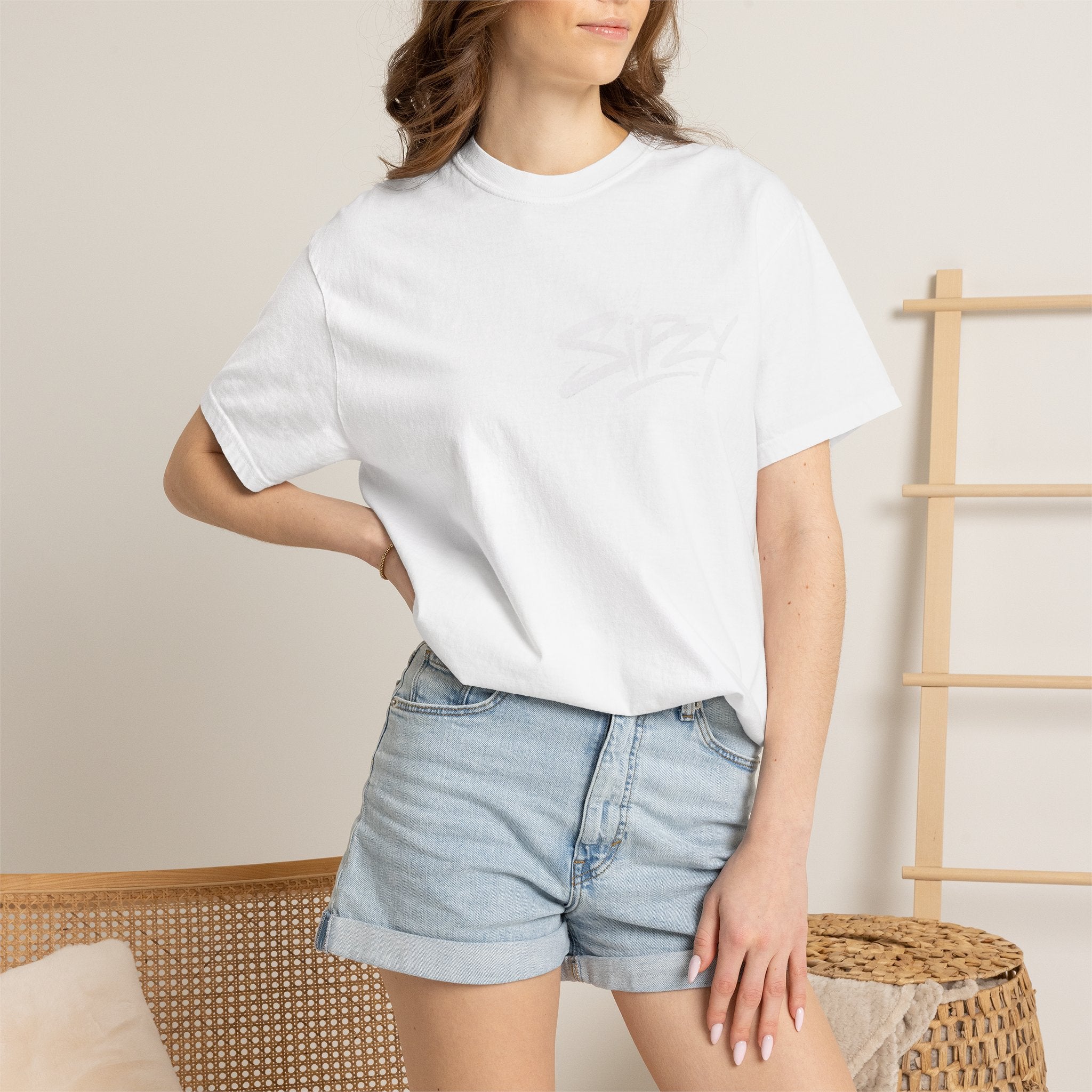 Minimal 'Sipzy' Script Tee — White Garment-Dyed T-Shirt