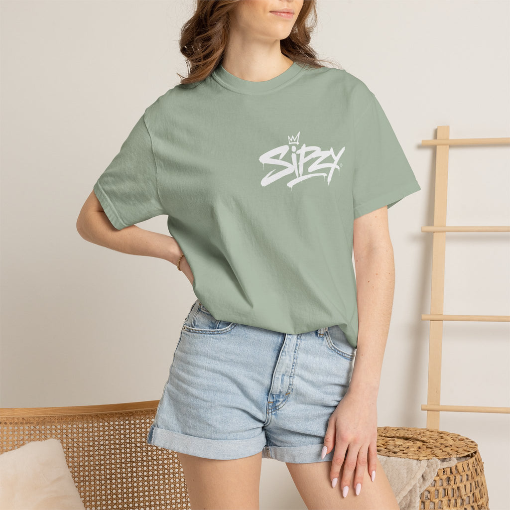 Minimal 'Sipzy' Script Tee — White Garment-Dyed T-Shirt