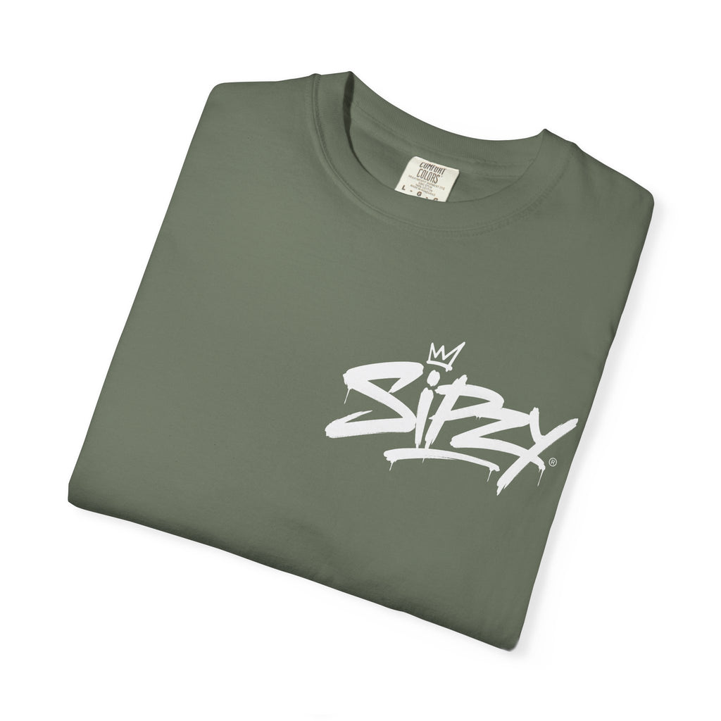 Minimal 'Sipzy' Script Tee — White Garment-Dyed T-Shirt