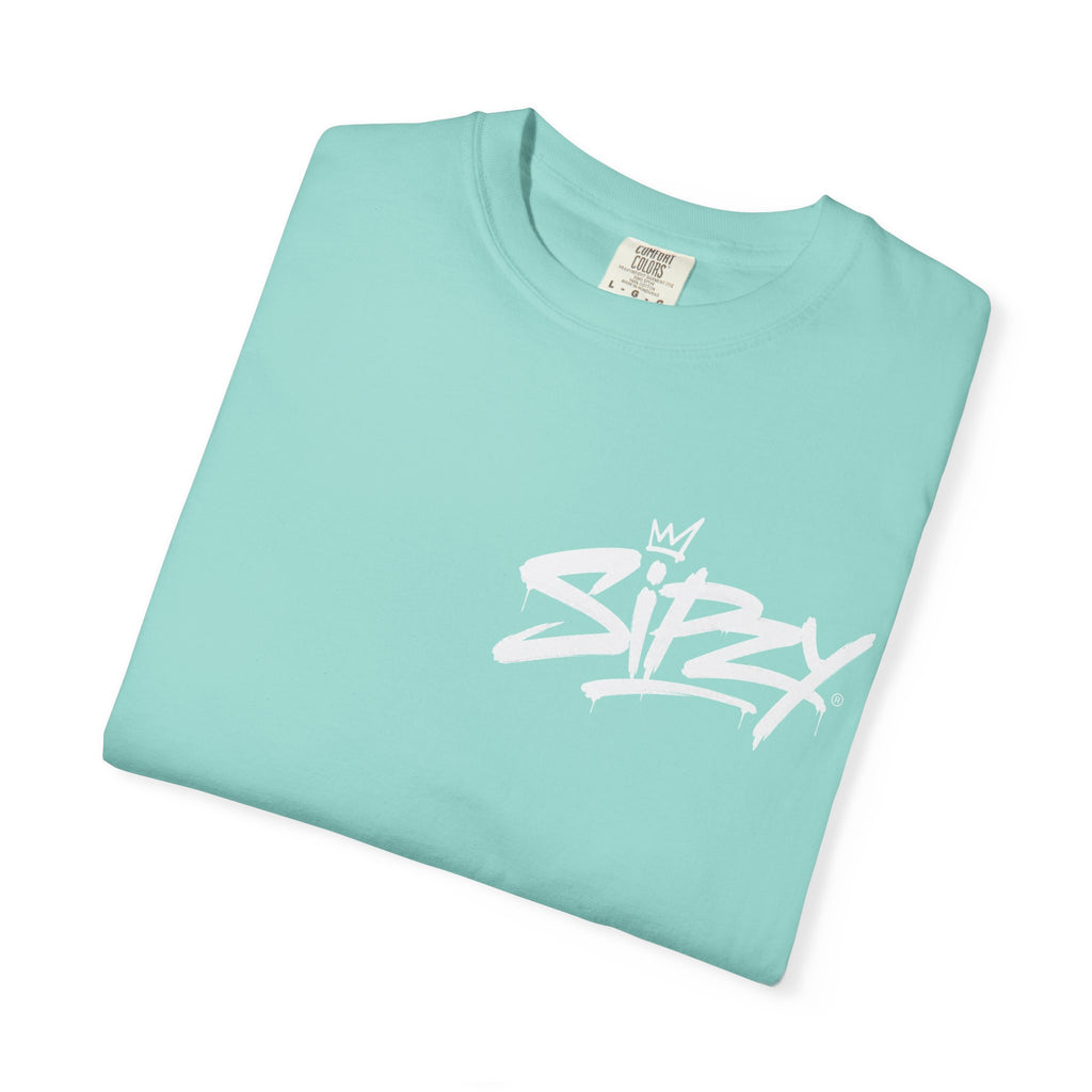 Minimal 'Sipzy' Script Tee — White Garment-Dyed T-Shirt